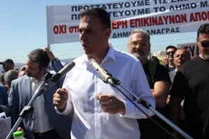 Πρώτη παραίτηση βουλευτή του ΣΥΡΙΖΑ προς ΕΛΑΣ: Ο Γιώργος Καραμέρος επιστρέφει την έδρα του – “Η στήριξή μου στον Τσίπρα ήταν σταθερή από την πρώτη στιγμή”