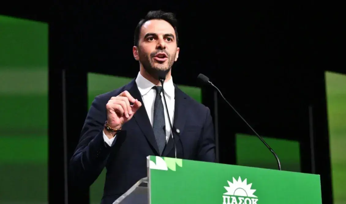 Ο Μανώλης Χριστοδουλάκης σε δημόσια δήλωση για το δημοσίευμα περί δείπνου και τις καταγγελίες για χρήση τεχνητής νοημοσύνης.
