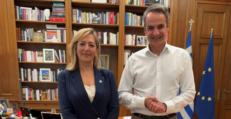 Ανακοίνωση υποψηφιότητας Βίκυς Καβαλλάρη
